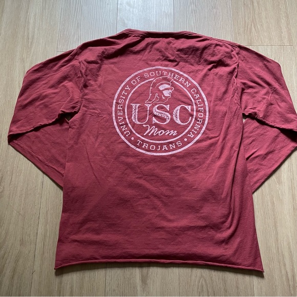University of Southern California USC Mom long sleeve shirt, size medium - Picture 5 of 7